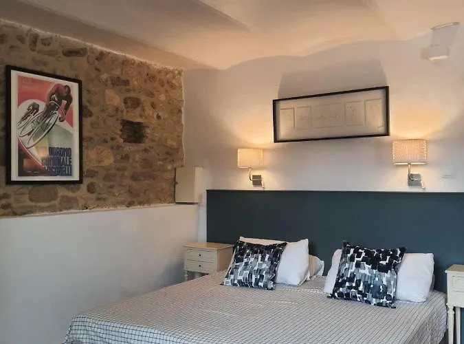 Ventoux Apartments